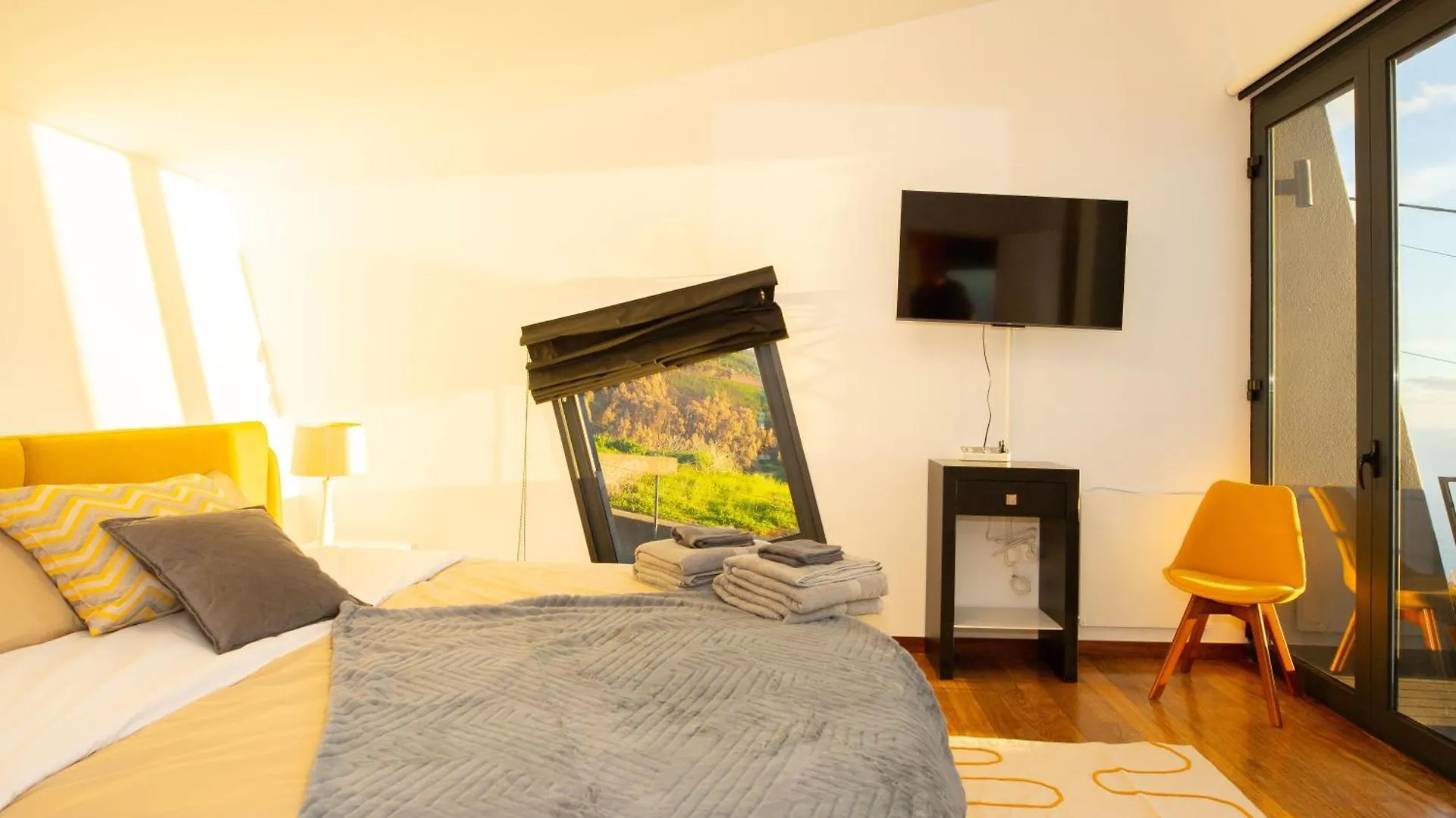 Villa Leonor Cliffside Retreat Calheta  Portugal