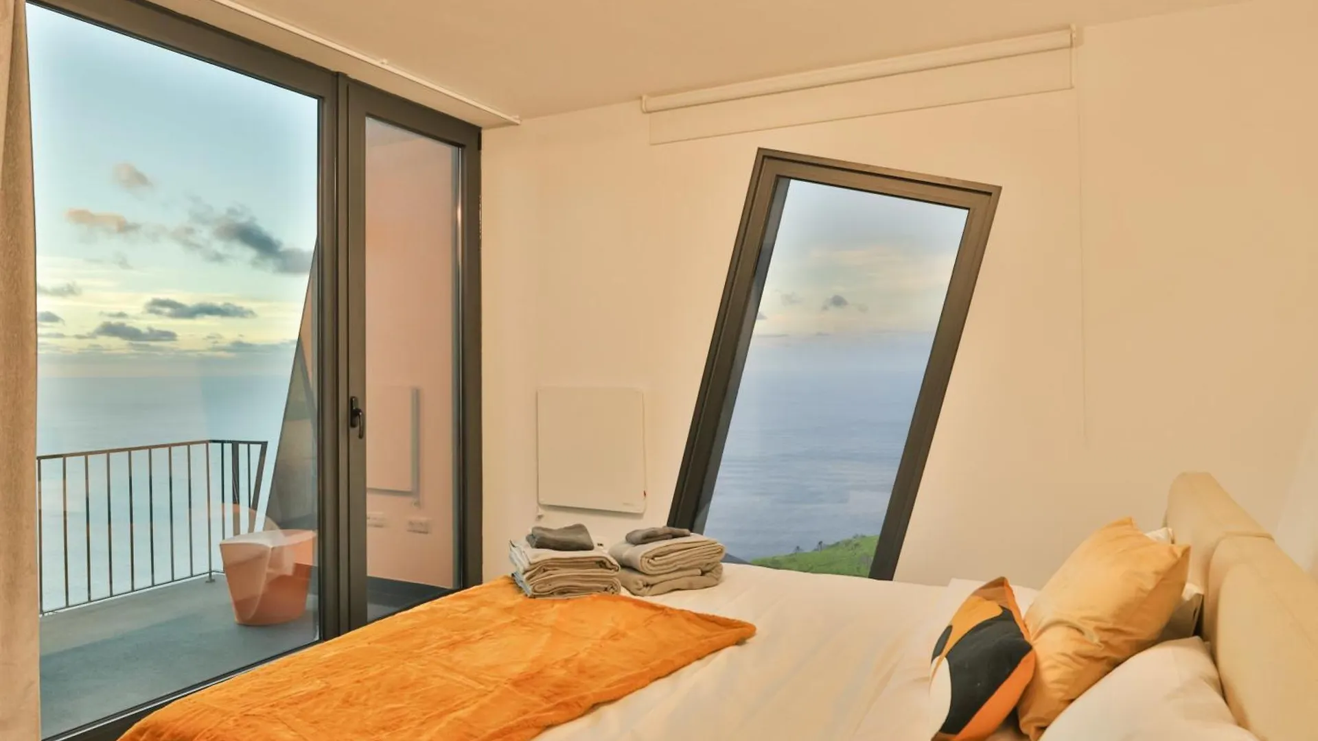 Villa Leonor Cliffside Retreat Calheta  Portugal