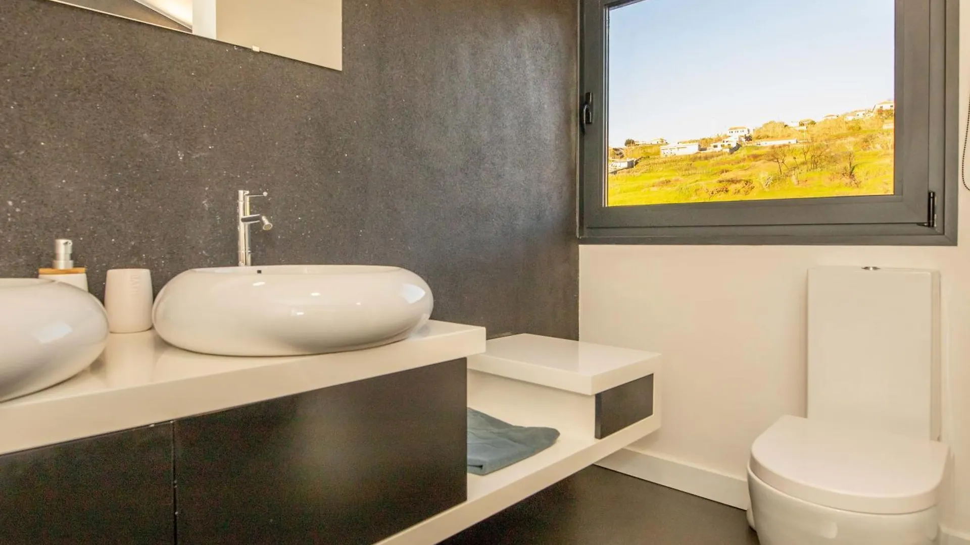 Villa Leonor Cliffside Retreat Calheta